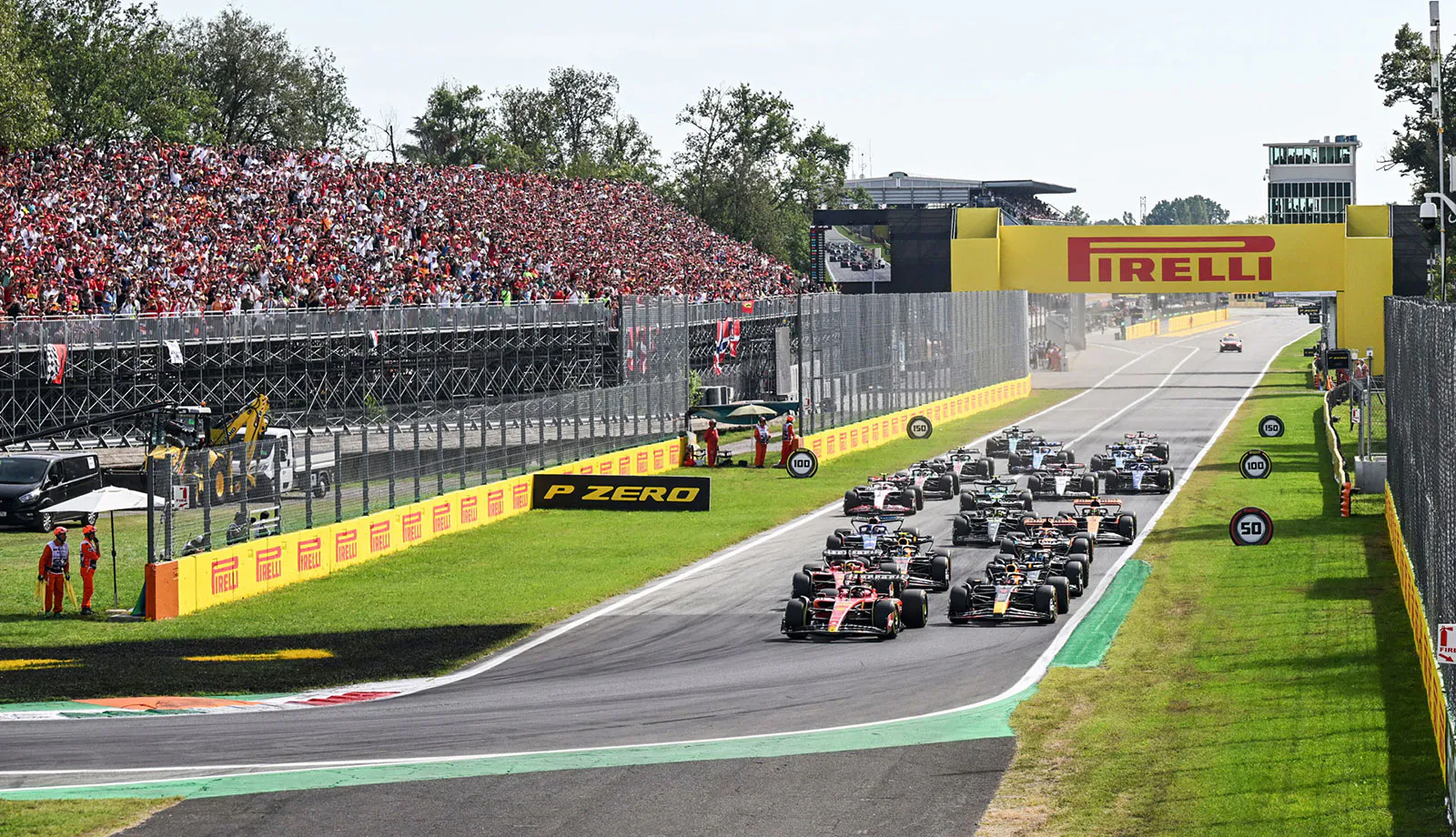 Auto di Formula 1 ad inizio gara
